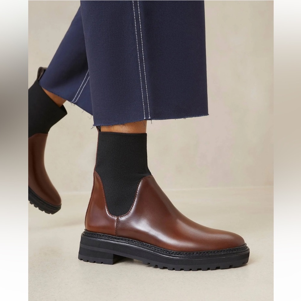 Loeffler Randall Chocolate Chelsea Combat Boots size 6.5 NEW